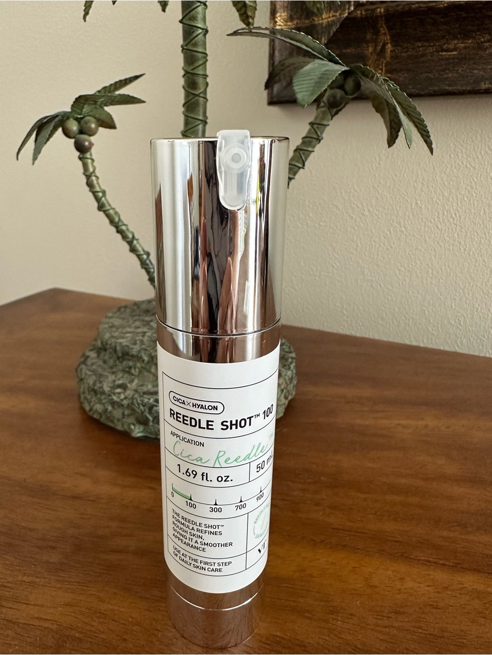 VT Cosmetics Reedle Shot 100 Serum - Silver & White Pump Bottle NEW